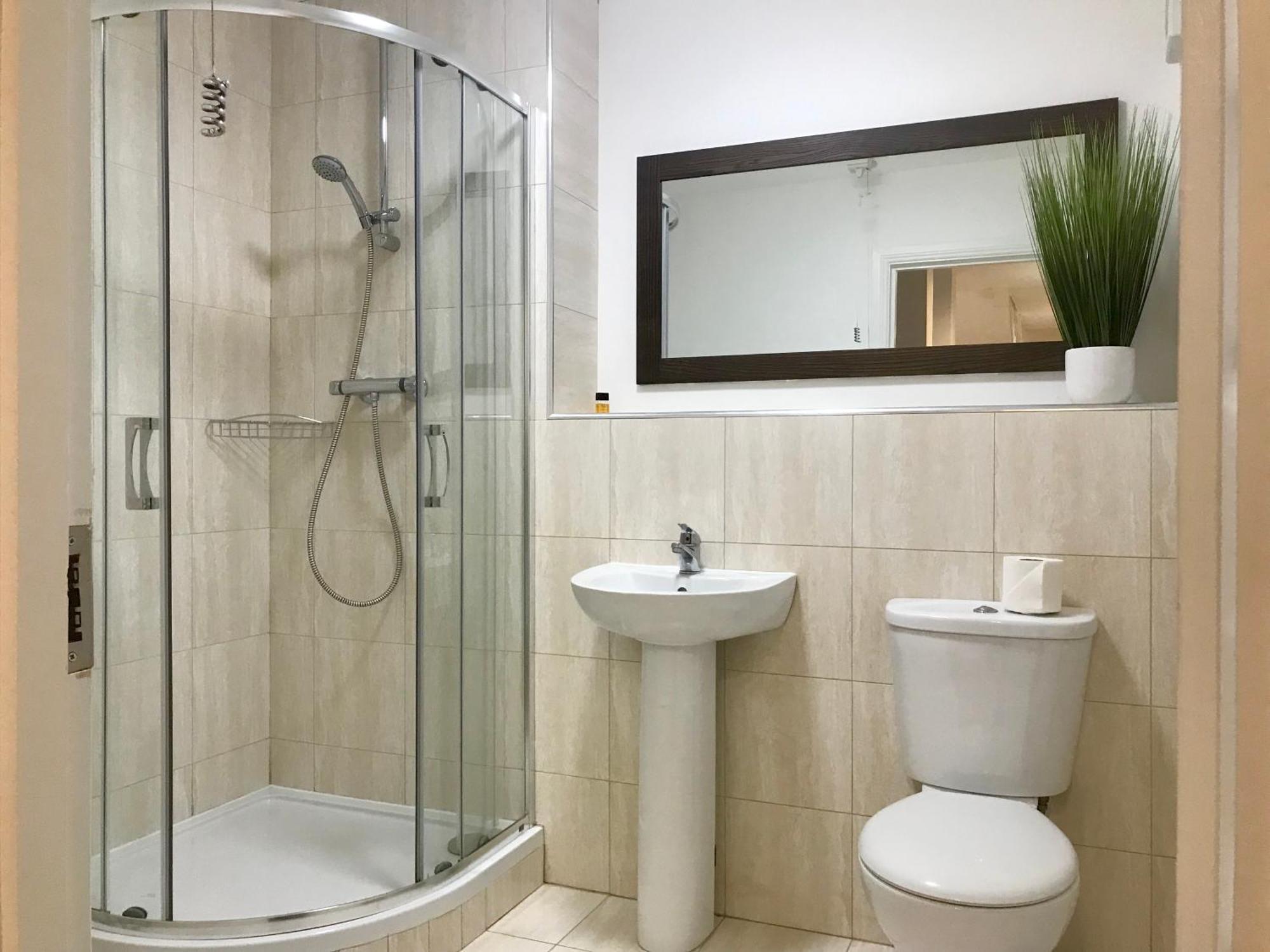 4 Bed Duplex Apartment, Белфаст Экстерьер фото